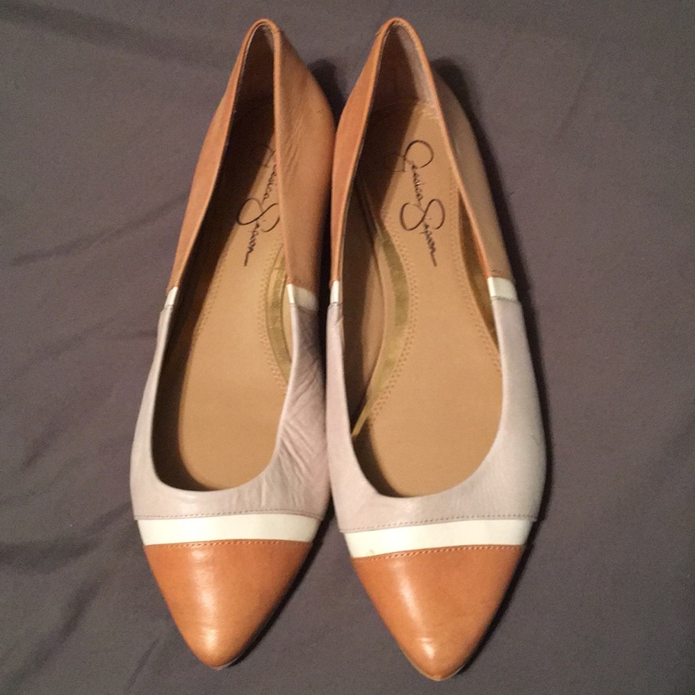 Jessica Simpson tan and gray leather flats